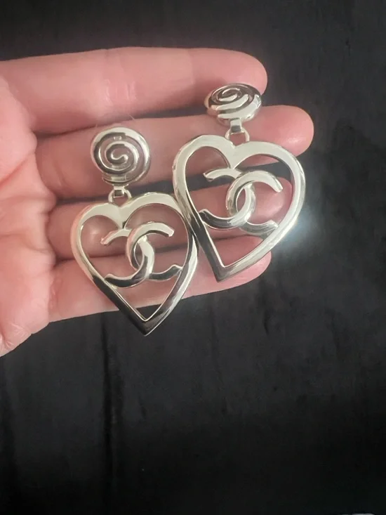 CHANEL Silver Open Heart CC Drop Earrings - Picture 5 of 8